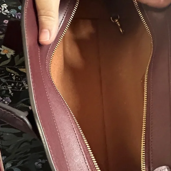 Coach empire 34 in Merlot - Picture 5 of 8